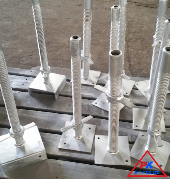 kích tăng giàn giáo Hưng Thịnh Phú